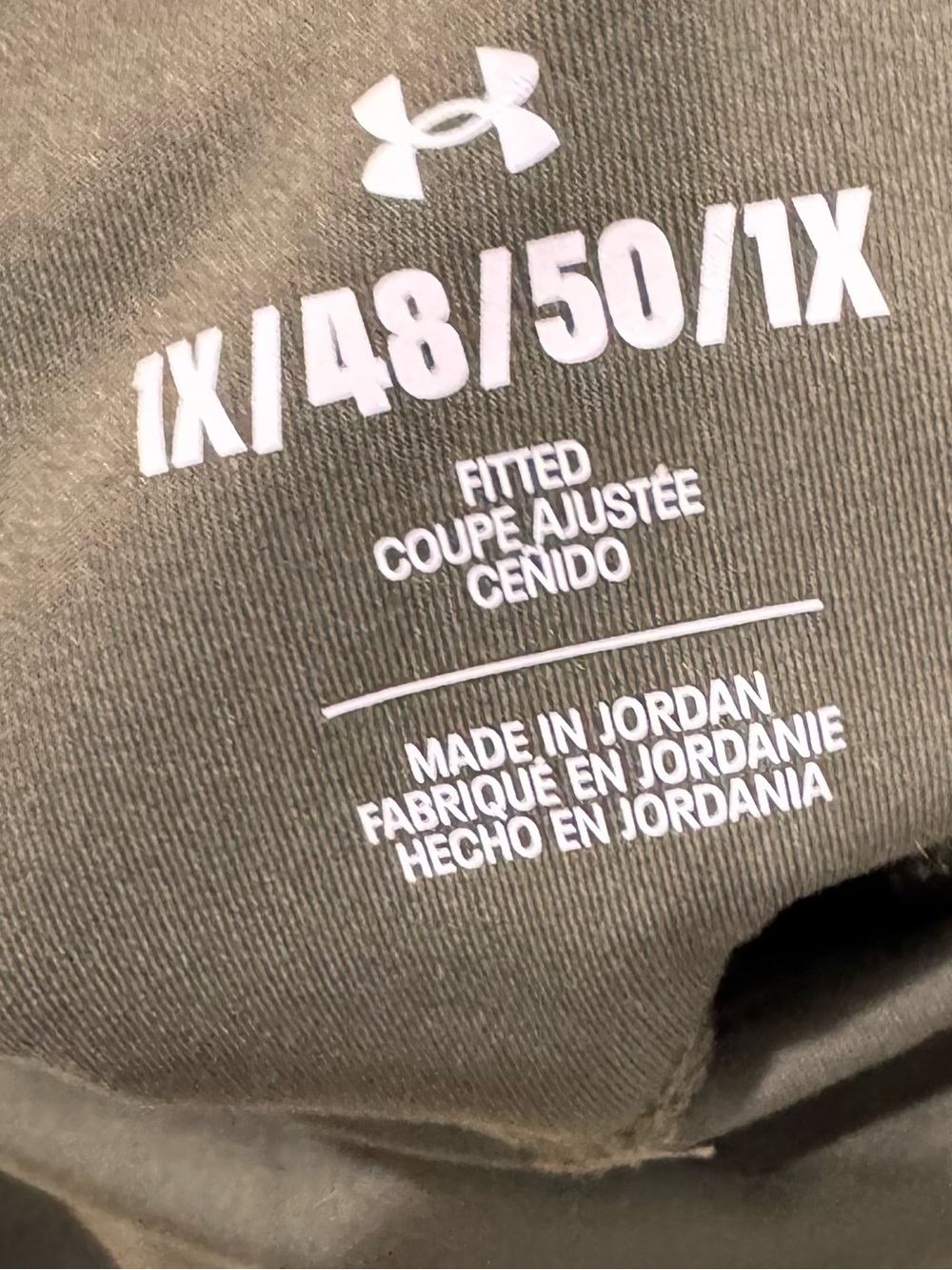 Under Armour 1X Women’s fitted sweat suit - Picture 3 of 3